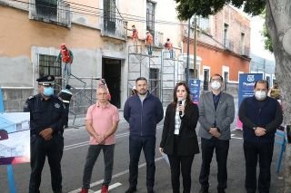 Ayuntamiento de Puebla le pone color y da mantenimiento a la imagen urbana del centro hist&oacute;rico
