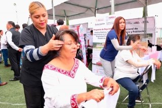 Gobierno del Estado acerca atenci&oacute;n al territorio con jornadas integrales del SEDIF