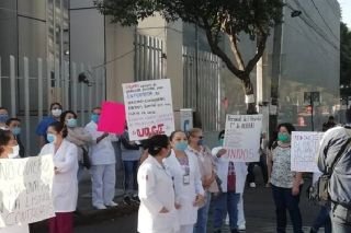 Trabajadores del ISSSTE acusan a directivos de supuestas amenazas en su contra; piden destituciones