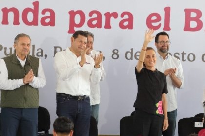 Claudia Sheinbaum cumple al mil por ciento con Puebla: Alejandro Armenta