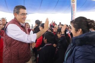 Contin&uacute;a gobierno de Sergio Salom&oacute;n invirtiendo recursos en todo el Estado; entrega obras en tres municipios