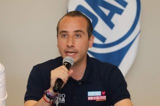 Exhibe Mario Riestra red de nepotismo en municipios de Puebla