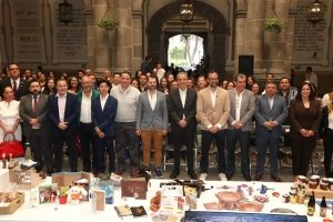 Gobierno de la Ciudad y ACECOP fortalecen el comercio local