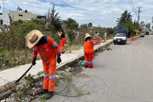 Mantiene Gobierno de la Ciudad trabajos de limpieza urbana en la capital