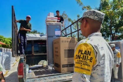 Entrega de apoyos del gobierno de M&eacute;xico en Puebla por tormenta Jerry