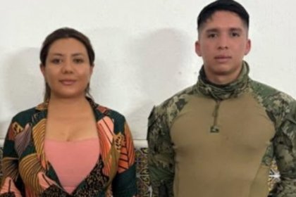 ​Despedido por el Cabildo, pero "contratado" de por vida: Alcaldesa de Acatl&aacute;n se casa con su excomisario
