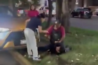 Hartazgo por la inseguridad en la gesti&oacute;n de Pepe Chedraui: Poblanos detienen y golpean a ladr&oacute;n