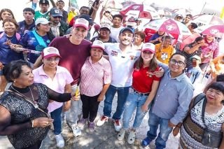 Pepe Chedraui acudi&oacute; a la jornada integral de limpieza en la Casa del Pueblo&nbsp;
