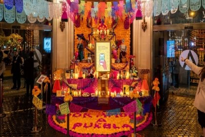 Gobierno estatal inaugura en Madrid: &ldquo;La abuela de todos: una ofrenda a las Carmencitas&rdquo;