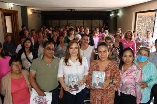Encabeza Ceci Arellano encuentro sobre Valores Familiares con Mujeres de Puebla Capital