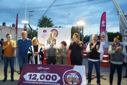 En San Isidro Castillotla, Puebla Brilla llega a 12 mil luminarias modernizadas en menos de un a&ntilde;o