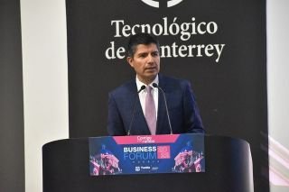 Eduardo Rivera inaugura el encuentro de negocios &ldquo;Business Forum Puebla&rdquo;