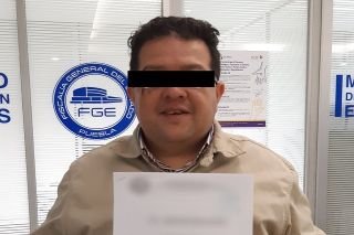 Dictan auto de formal prisi&oacute;n al director de Cambio Arturo Rueda