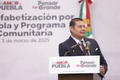 Puebla impulsa "Jornada de Alfabetizaci&oacute;n por Amor a Puebla"