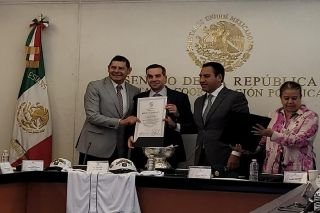 "El triunfo de los Pericos es un triunfo para Puebla": Armenta