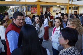 Encabeza Marielise Budib entrega de insumos al internado Juli&aacute;n Hinojosa