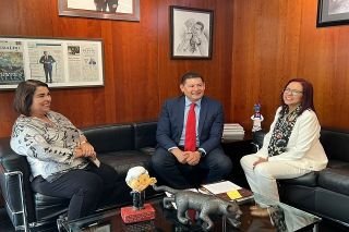 Armenta estrecha esfuerzos con la SEP a favor de la salud