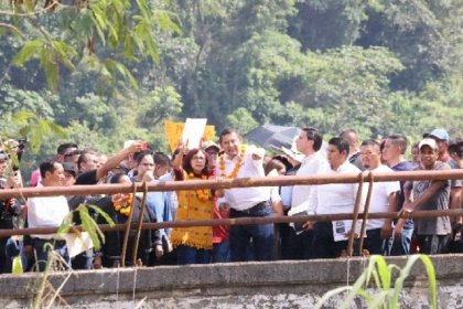 Rehabilitar&aacute;n gobierno federal y estatal puente que comunica a Zihuateutla y Jopala