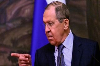 Tercera Guerra Mundial es un &ldquo;peligro real&rdquo;, advierte jefe de la diplomacia rusa