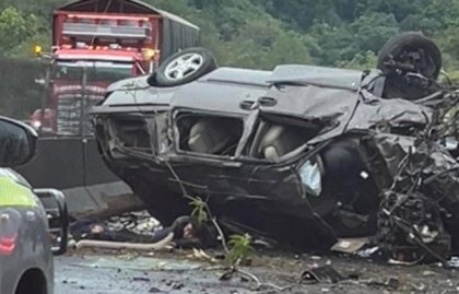 P&eacute;rdida total y saldo tr&aacute;gico tras volcadura en la M&eacute;xico-Tuxpan