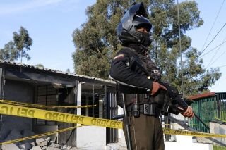 No cesa la violencia en Ecuador; se registran conflictos en la capital