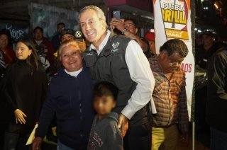 Promueve Pepe Chedraui Senderos de Paz en paraderos, centros m&eacute;dicos y mercados