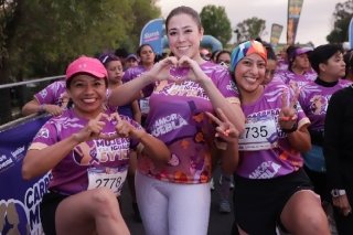 Todo un &eacute;xito la primera Carrera de la Mujer