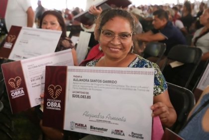 Comit&eacute;s de obra comunitaria, liderados por mujeres, priorizan proyectos transformadores para Puebla
