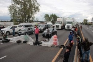 Vinculan a proceso a falsos "defensores del agua" por disturbios y bloqueo de autopista