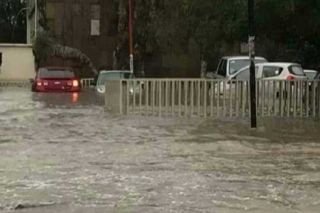 R&iacute;os y arroyos se desbordan tras fuertes lluvias, en Regi&oacute;n Carbon&iacute;fera