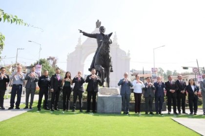 Rehabilita gobierno del estado el arco de Loreto y devela escultura de Ignacio Zaragoza