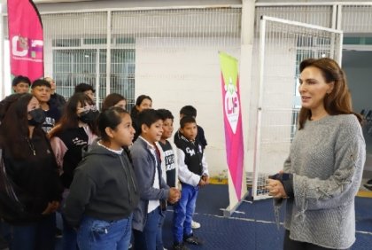 MariElise Budib regala momentos inolvidables a estudiantes del Centro de D&iacute;a con viaje a Africam Safari