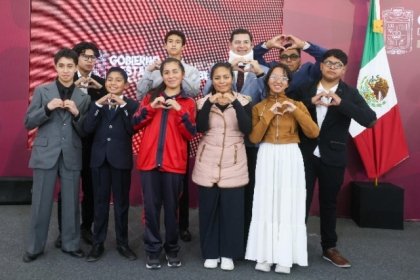 Gobierno Estatal apoya a talento poblano rumbo a olimpiada matem&aacute;tica en Singapur