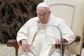 Papa Francisco cancel&oacute; su agenda de este viernes por su estado de salud