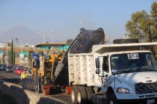 Cierra fuentes de saqueo gobierno de Puebla con obra comunitaria y maquinaria