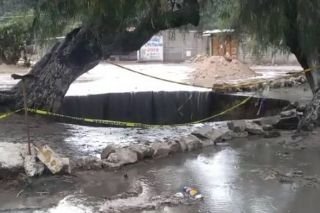 Aparece socav&oacute;n gigante en Tehuac&aacute;n