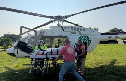 En ambulancia a&eacute;rea trasladan a mujer embarazada al Hospital de la Mujer