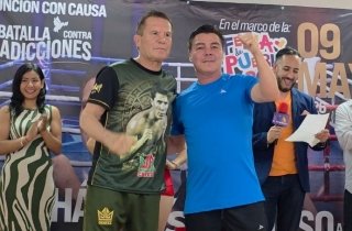 Julio C&eacute;sar Ch&aacute;vez y el "Travieso" Arce listos para la gran pelea con causa