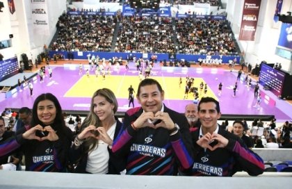 Con equipos femeniles, arranca en Puebla la liga profesional de voleibol
