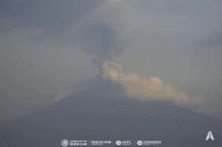 Popocat&eacute;petl contin&uacute;a en fase 3, mejora calidad de aire: Sergio Salom&oacute;n