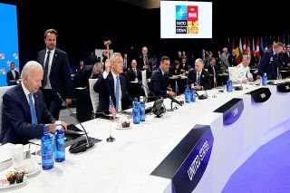 L&iacute;deres OTAN invitan formalmente a Finlandia y Suecia a unirse