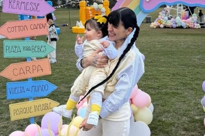 Cazzu celebra el cumplea&ntilde;os de su hija Inti con tem&aacute;tica de bosque, &iquest;fue Nodal al festejo?