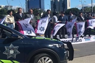 Con una inversi&oacute;n de 180 MDP, Eduardo Rivera entrega 311 patrullas para la capital poblana
