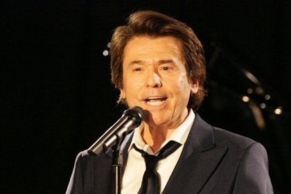 Raphael sufre un linfoma cerebral y cancela gira en Latinoam&eacute;rica