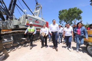 Con equipo especializado, Gobierno Estatal avanza en conectar 7 municipios con puente la Panga
