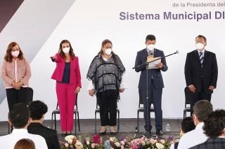 Liliana Ortiz P&eacute;rez rindi&oacute; protesta como presidenta del patronato del sistema municipal DIF Puebla