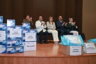 Ceci Arellano encabeza Entrega insumos y equipo biom&eacute;dico al hospital general Zona Norte