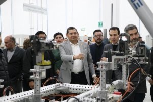 Olinia se queda en Puebla, inici&oacute; la construcci&oacute;n del Centro de Dise&ntilde;o