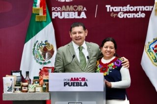 Revoluci&oacute;n del campo en Puebla es una realidad: Armenta