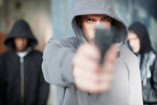 &iexcl;Ped&iacute;a ayuda a gritos! Ni&ntilde;o intenta detener robo en est&eacute;tica, pero le disparan a su mam&aacute; en Tizayuca